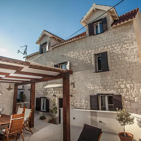 Tinel Longo, For Up To 8, Center, Bbq, Terrace Βίλα