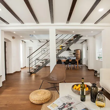 Tinel Longo, For Up To 8, Center, Bbq, Terrace 트로기르