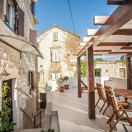 빌라 Tinel Longo, For Up To 8, Center, Bbq, Terrace *