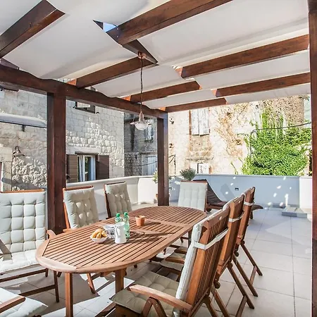 Tinel Longo, For Up To 8, Center, Bbq, Terrace 빌라 트로기르