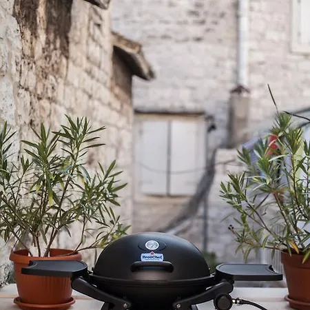 빌라 Tinel Longo, For Up To 8, Center, Bbq, Terrace *