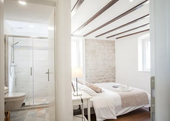 Tinel Longo, For Up To 8, Center, Bbq, Terrace Τρογκίρ