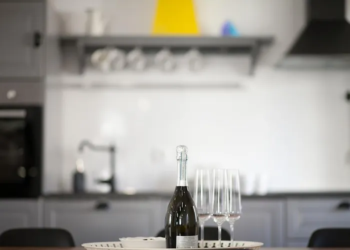 Tinel Longo, For Up To 8, Center, Bbq, Terrace Τρογκίρ