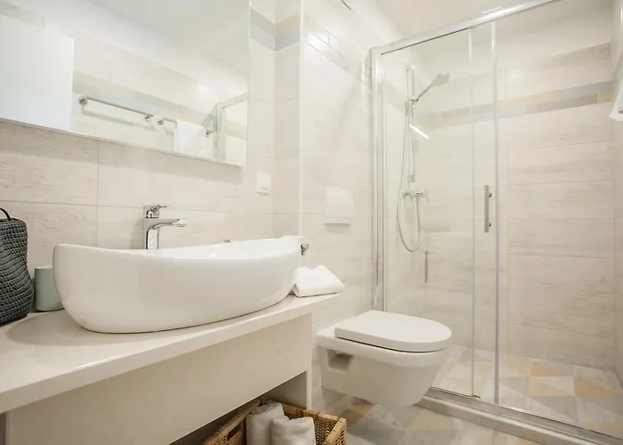 Βίλα Tinel Longo, For Up To 8, Center, Bbq, Terrace *