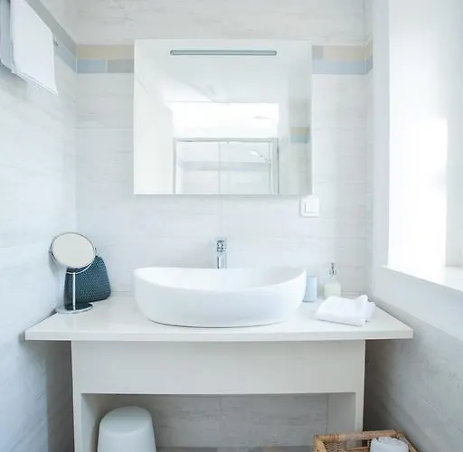 Βίλα Tinel Longo, For Up To 8, Center, Bbq, Terrace Τρογκίρ